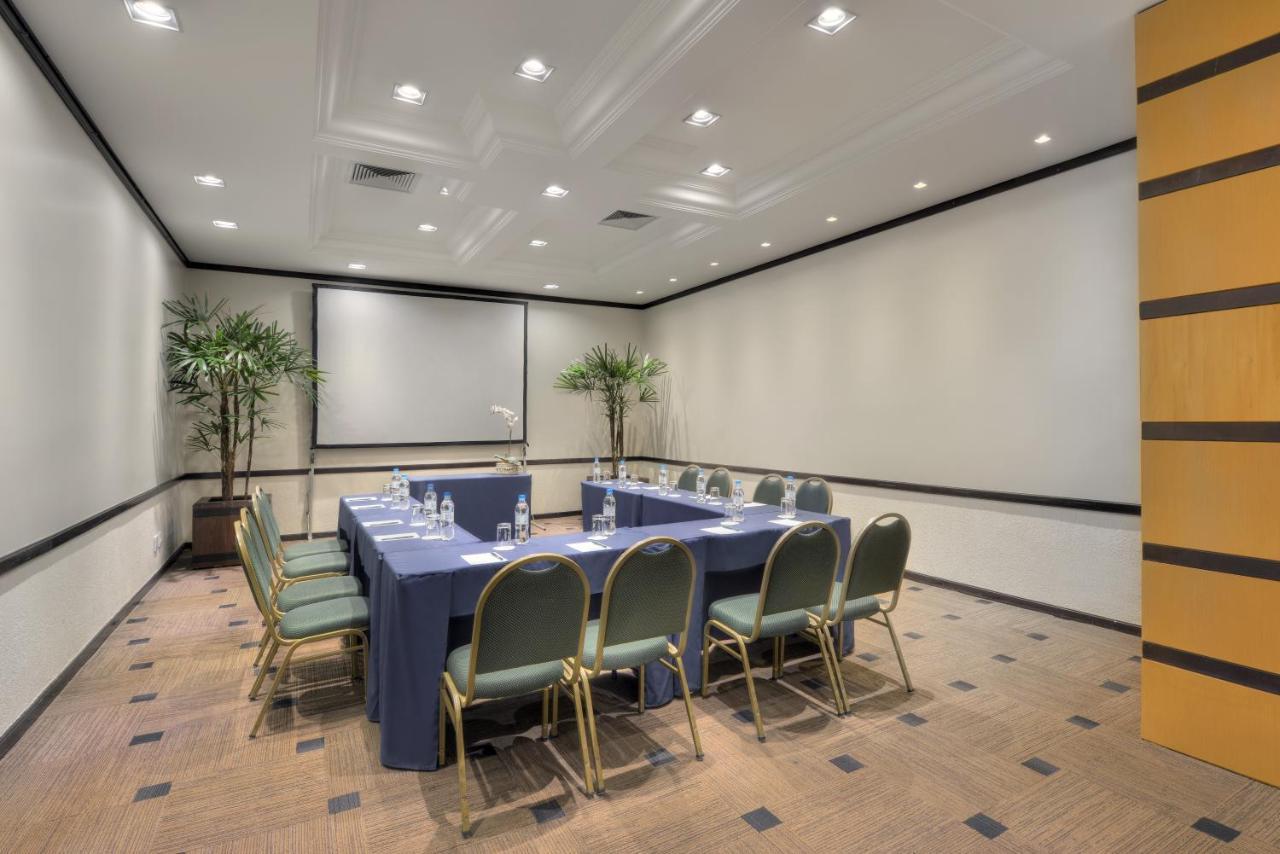 Hotel Deville Prime Porto Alegre