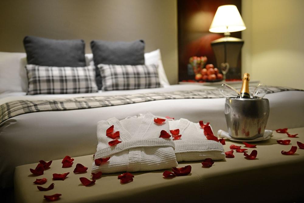 Deville Prime Hotel
